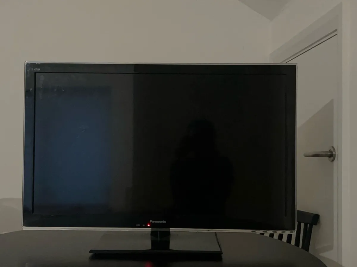 Panasonic tv - Image 1