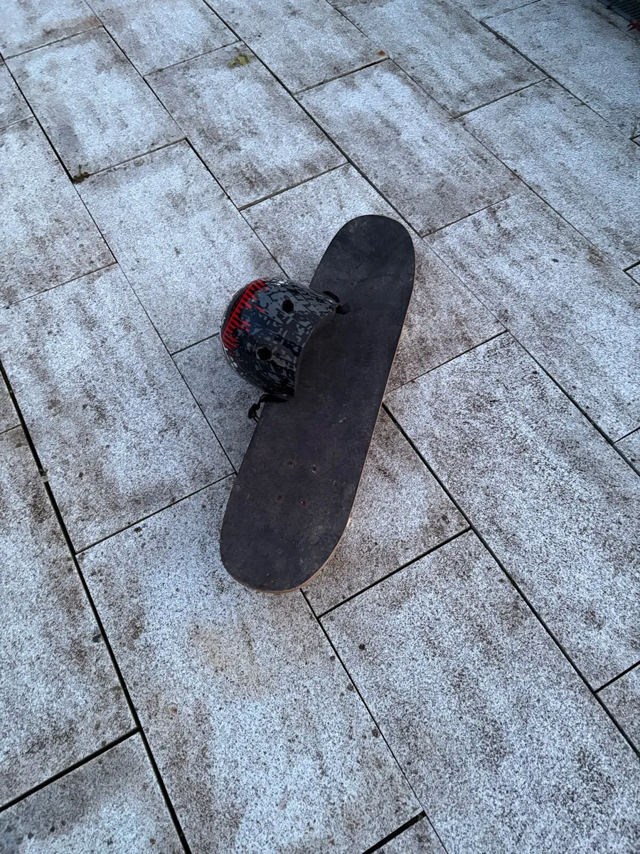 Skateboard - Image 1