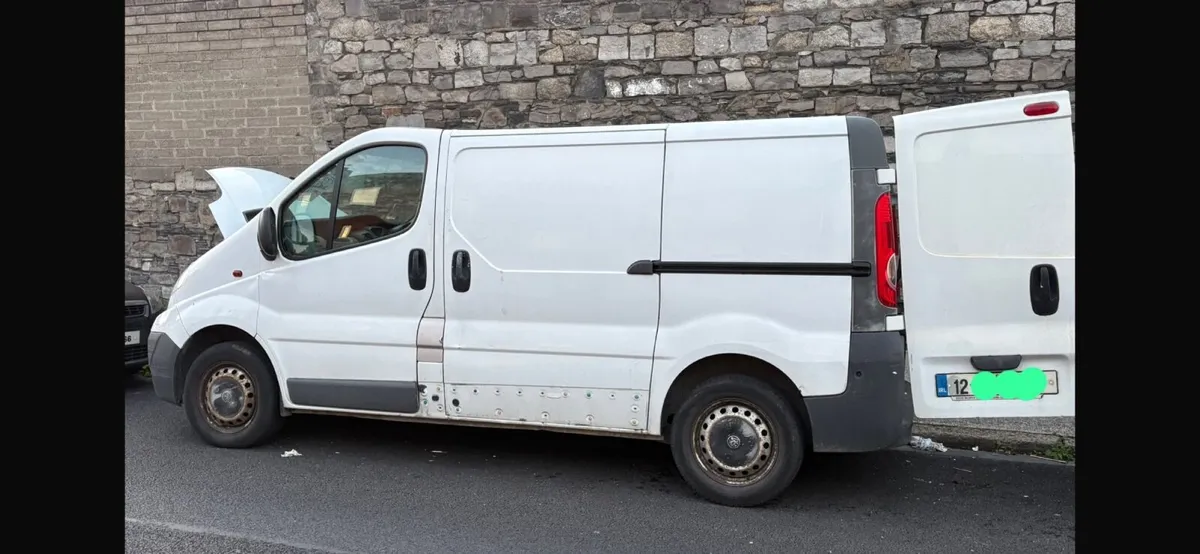 **2012 Vauxhall Vivaro 2.0L SWB – €3,100** - Image 2