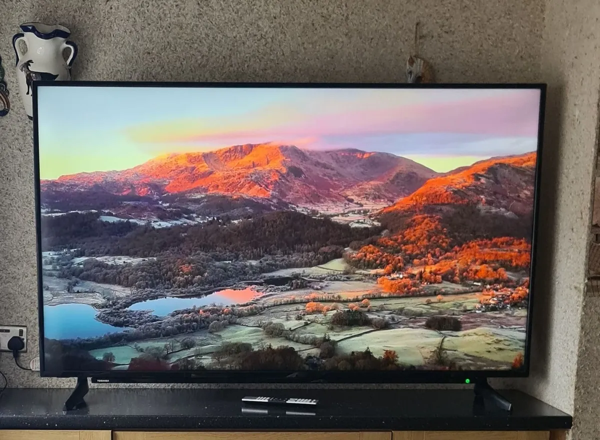 Toshiba 65UL2063DB 65" 4K Ultra HD Smart TV - Image 2