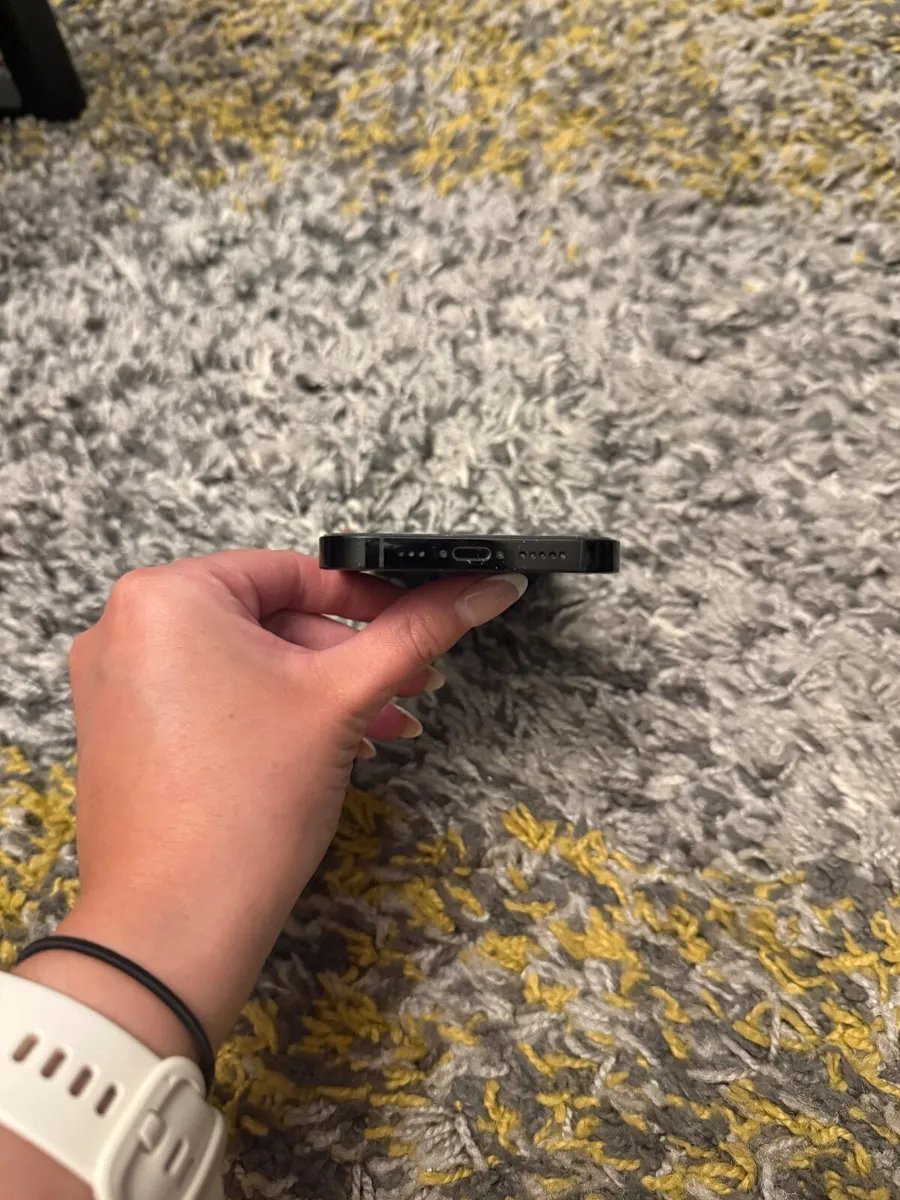 iPhone 14 Pro - Image 3