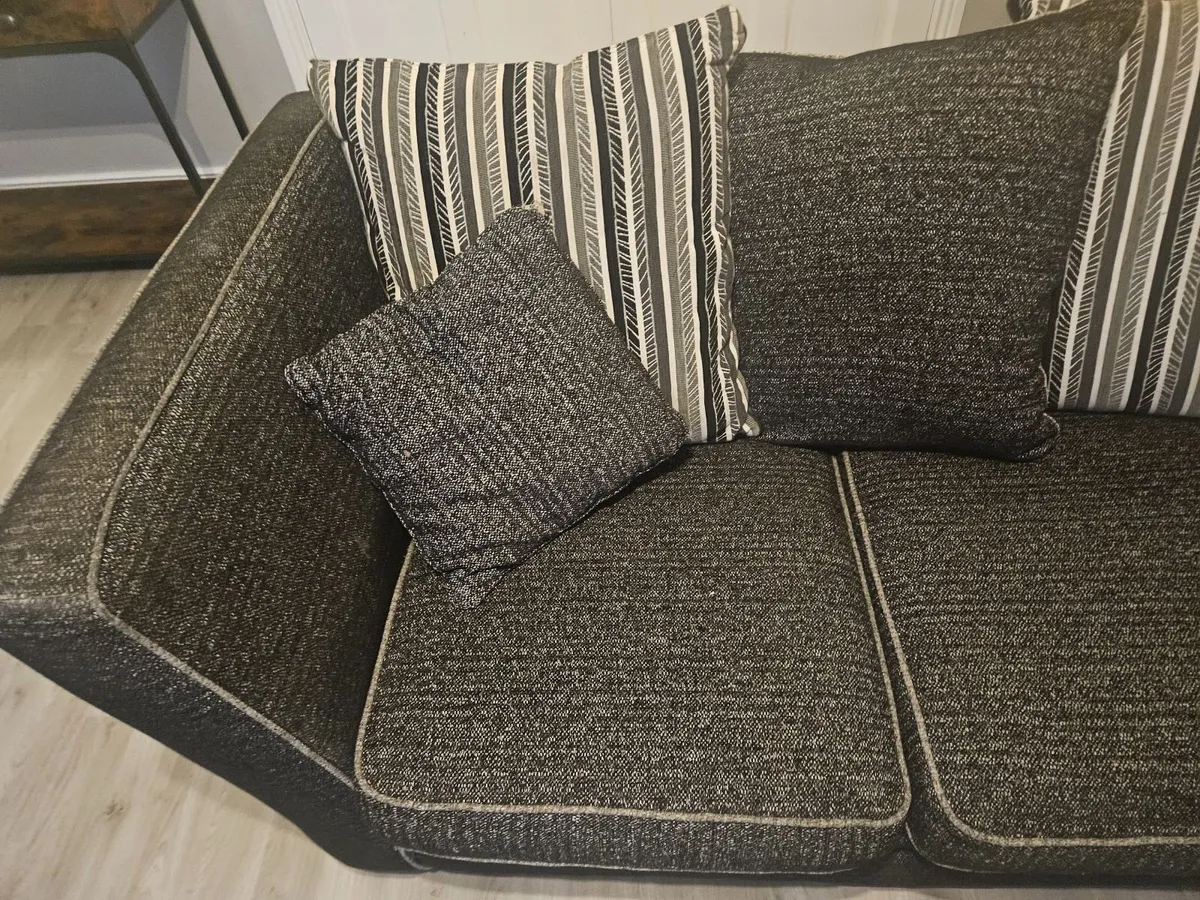 Sofa - Image 4