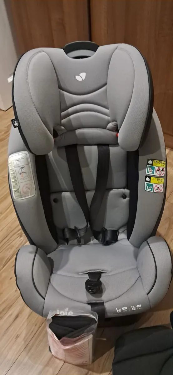 Car seat - Image 1