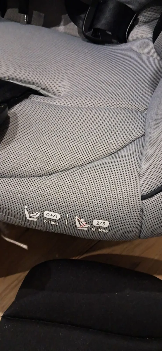 Car seat - Image 4
