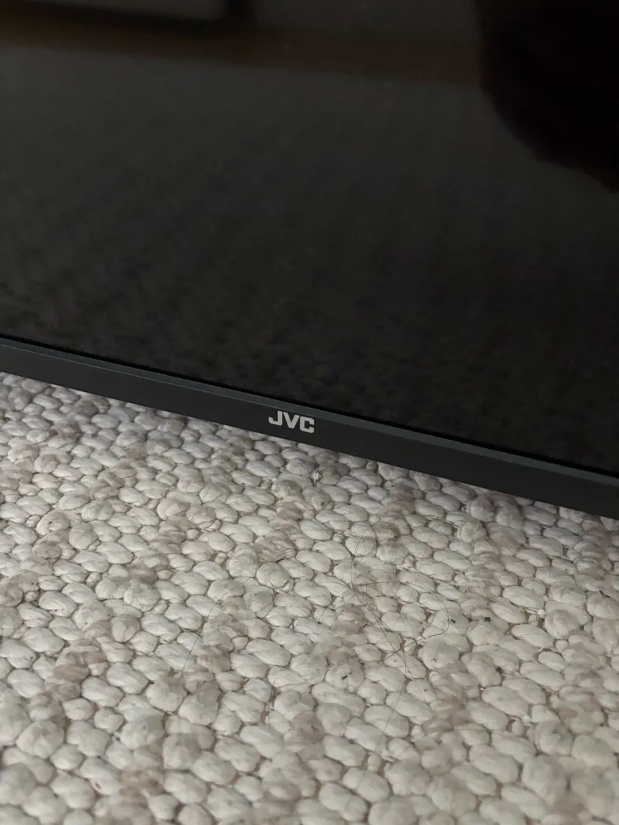 JVC SMART TV 40 inch - Image 2