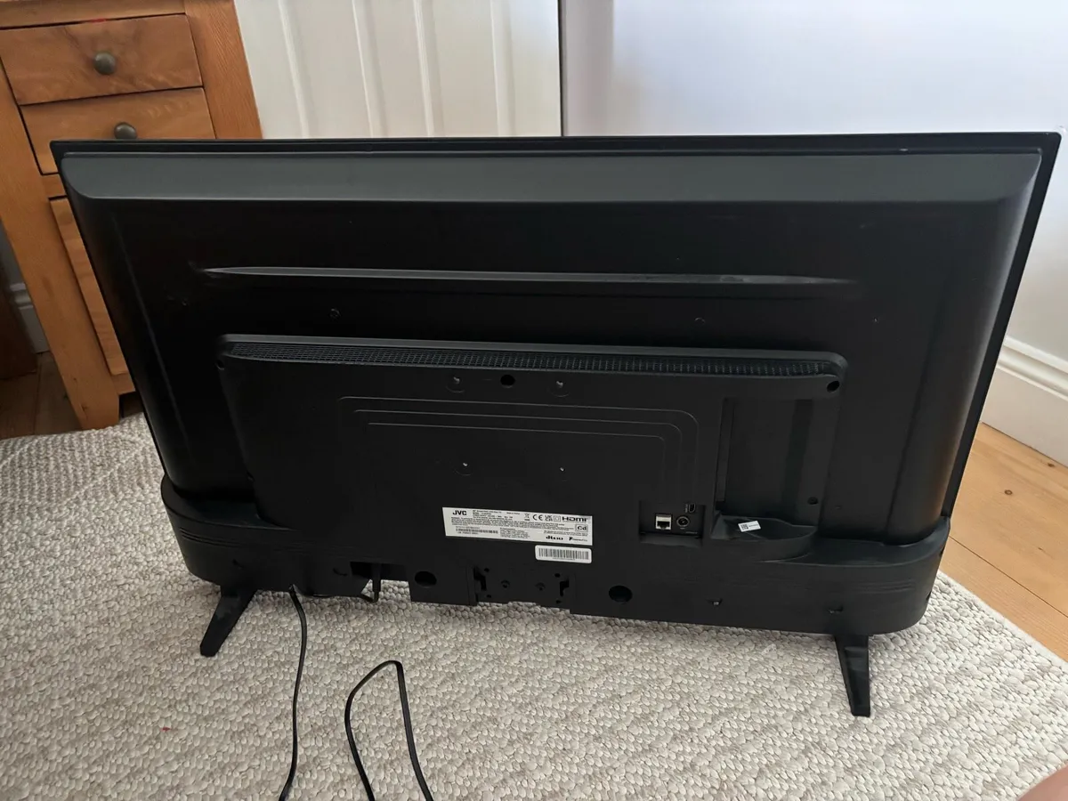 JVC SMART TV 40 inch - Image 3