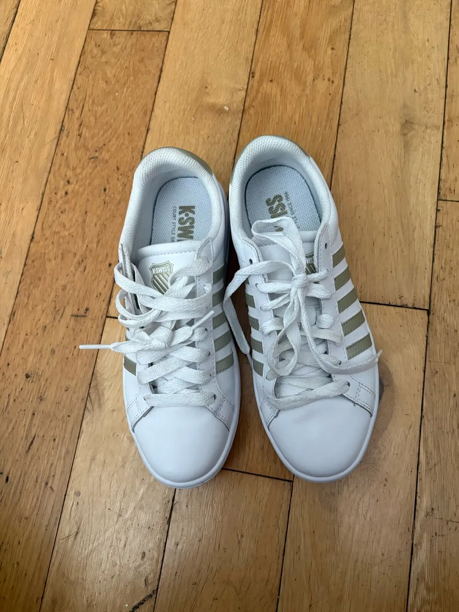 Ladies - Image 1