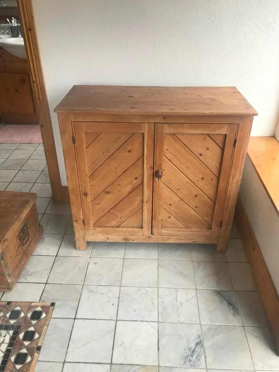Cupboard solid pine sideboard - Image 3