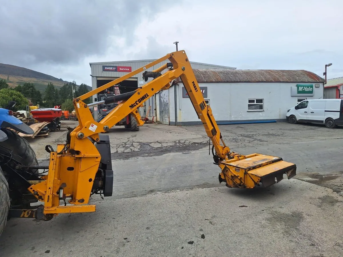 2011 McConnell PA 65T Hedge Cutter 26344 - Image 4