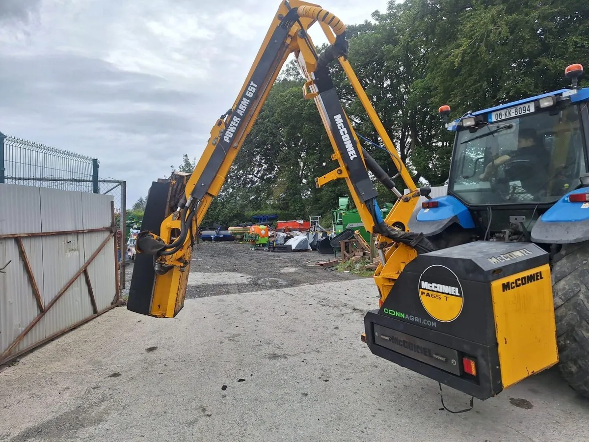 2011 McConnell PA 65T Hedge Cutter 26344 - Image 2