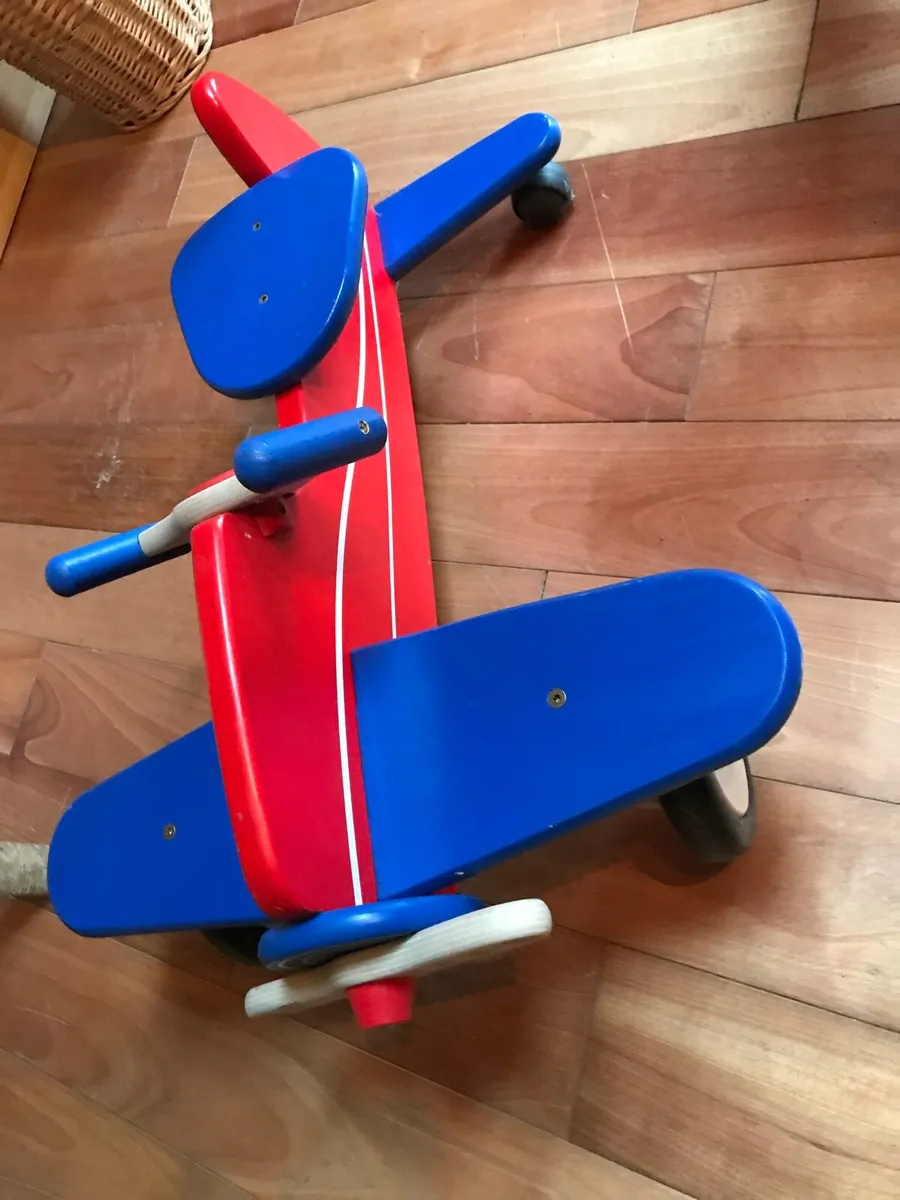 Toy ride on aeroplane solid wood - Image 2
