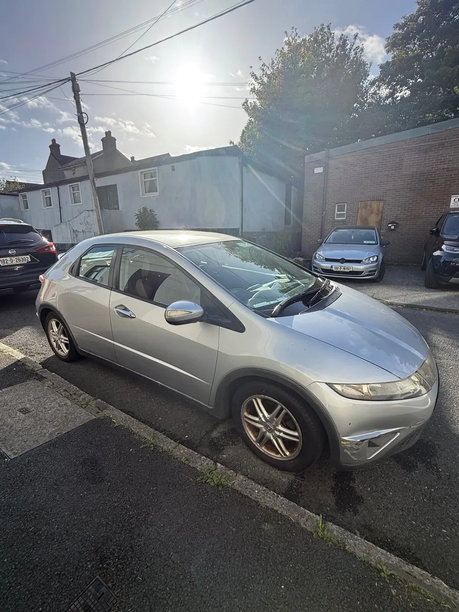 Honda Civic 2006 - Image 1
