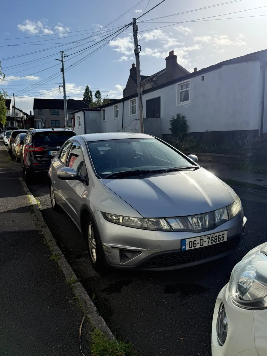 Honda Civic 2006 - Image 2