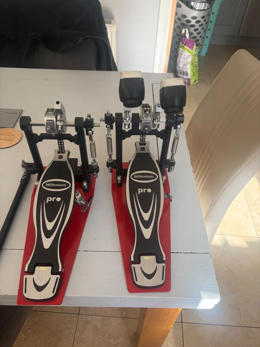 Double kick drum pedal - Image 1