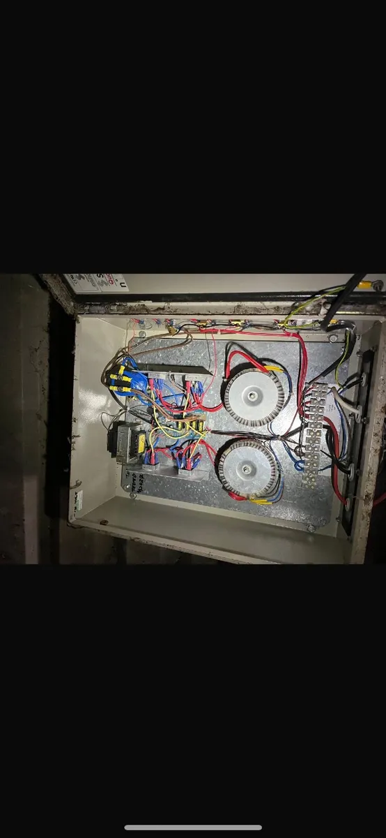 Cashman feeders - Image 4