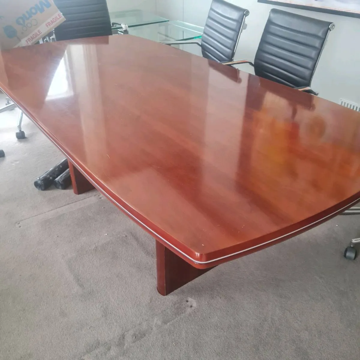 Executive board room table with 6 - Image 1