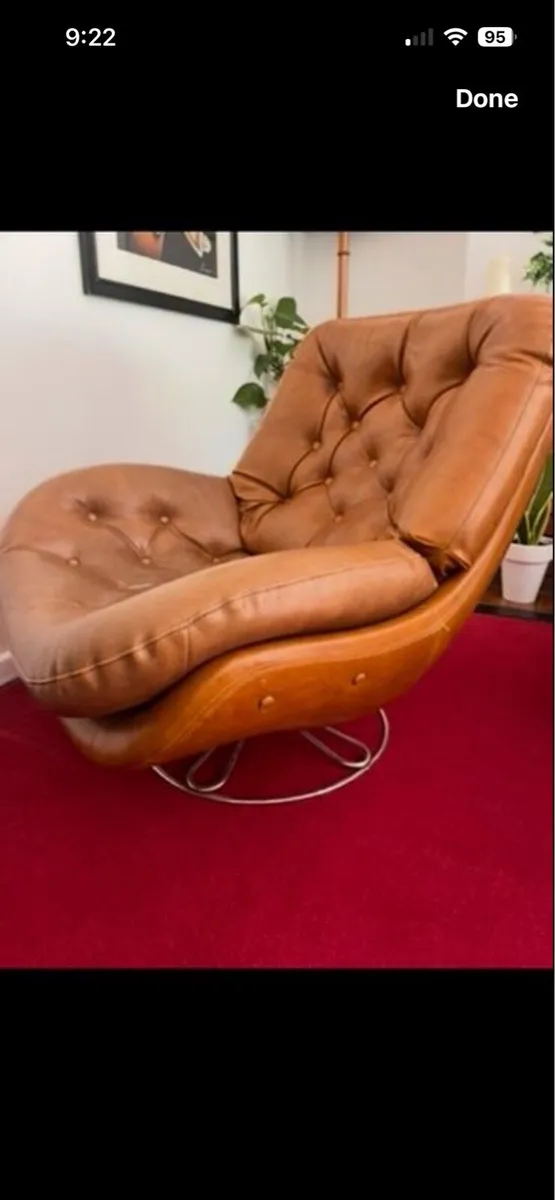 Vintage 1970s tan leather swivel chair - Image 2