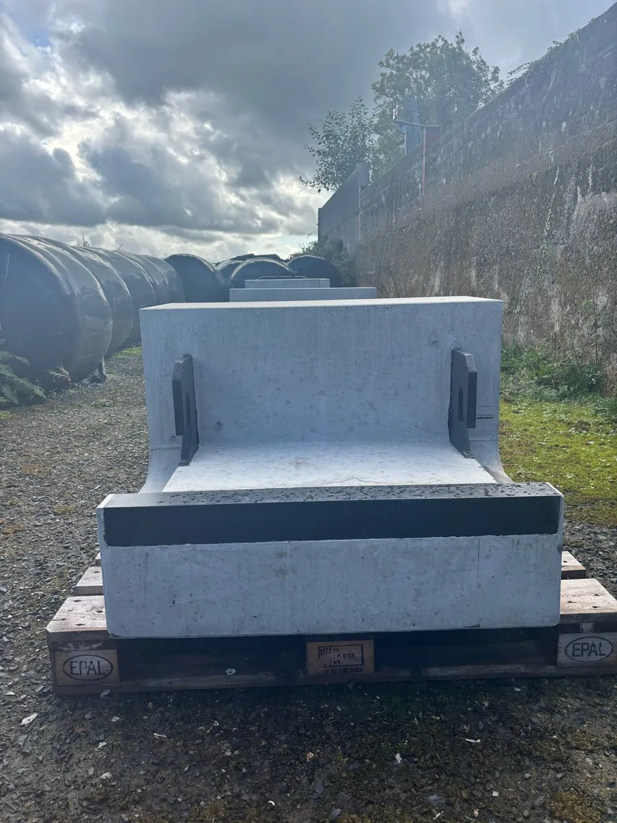 Rear Concrete Tractor Weight - Image 4