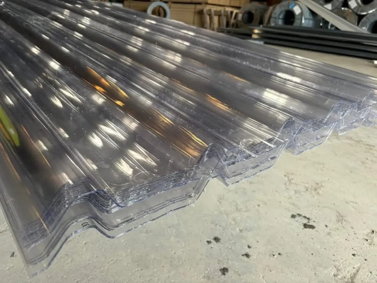 CLEAR POLYCARBONATE UNBREAKABLE SHEETING - Image 3