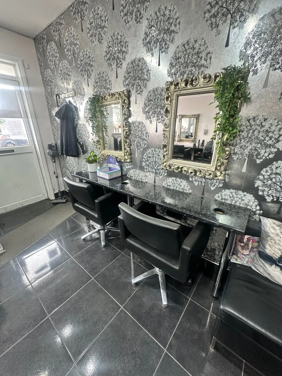 Hairdressers/Barbers business for sale - Image 4