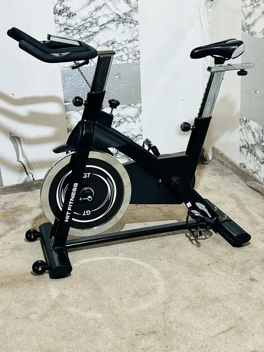 G7 HITT FITNESS EXERCISE BIKE NEW CONDITION - Image 2