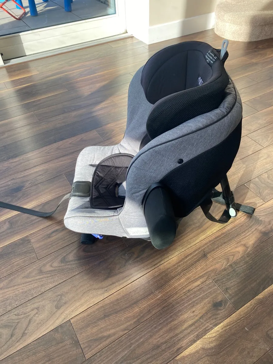 Car seat - Image 2