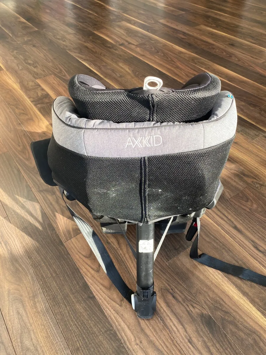 Car seat - Image 4