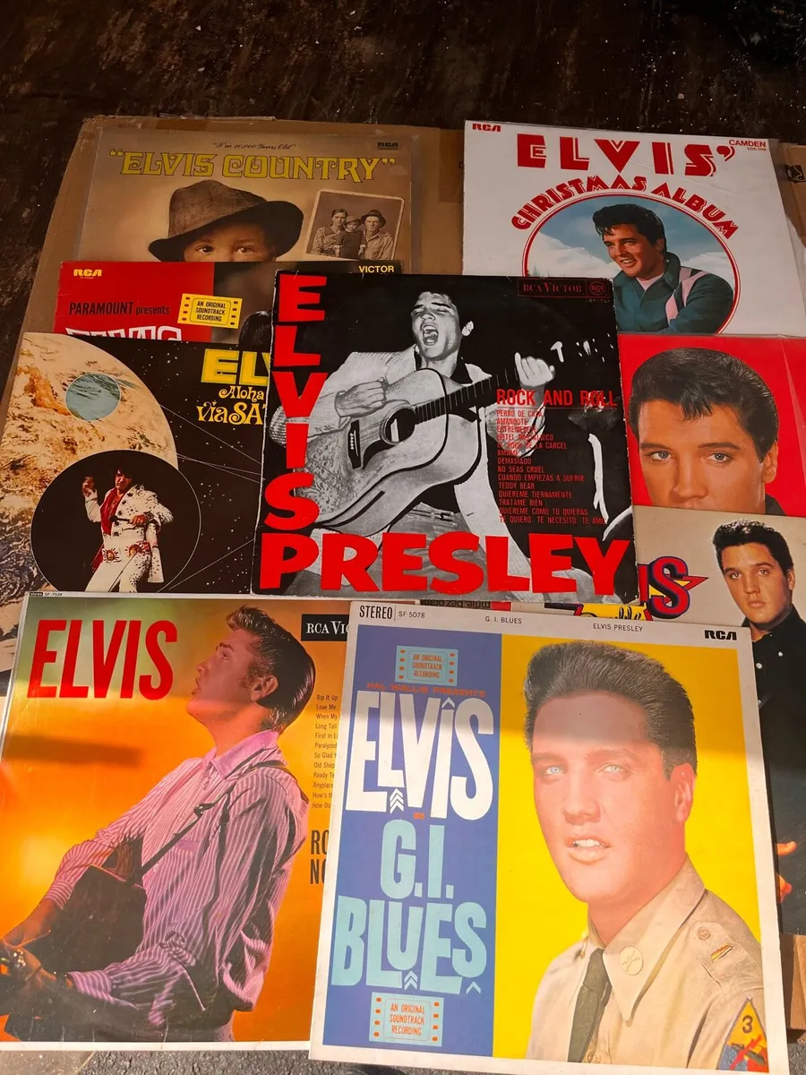 Elvis records - Image 1