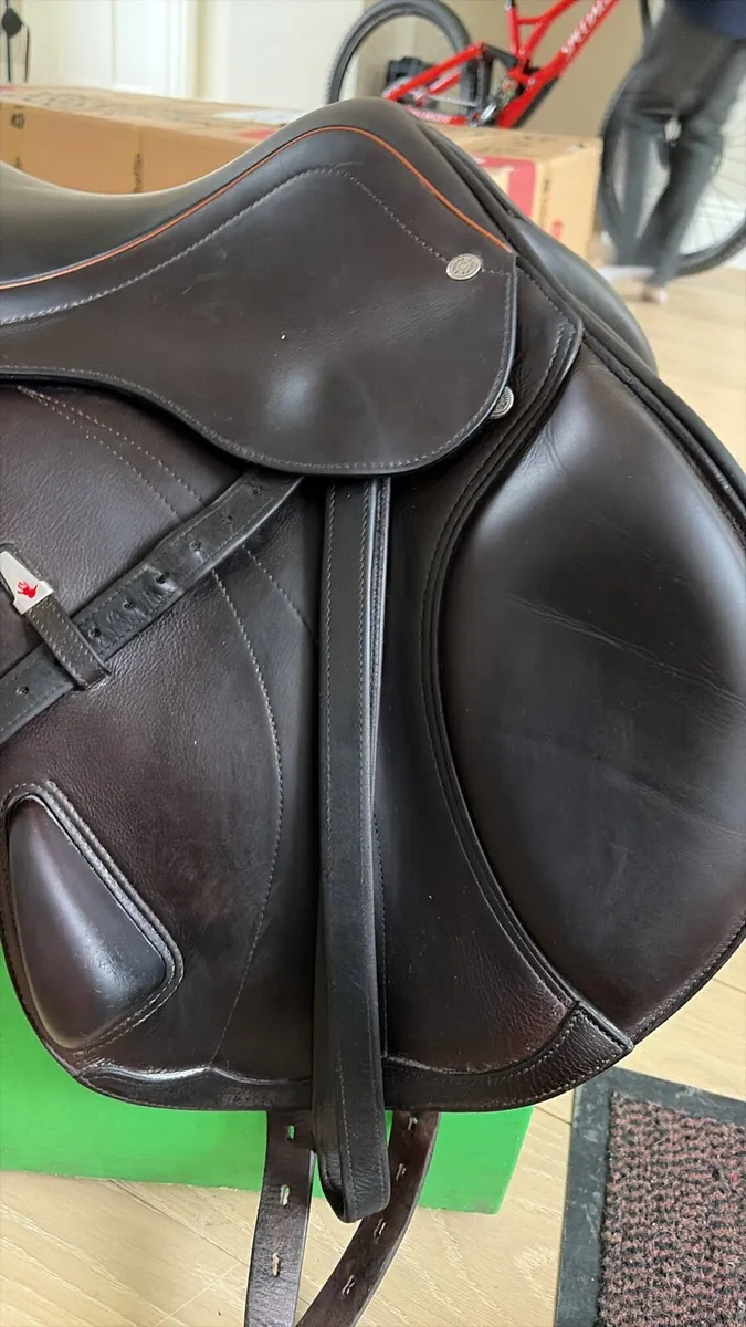 Equipe monoflap jumping saddle - Image 2