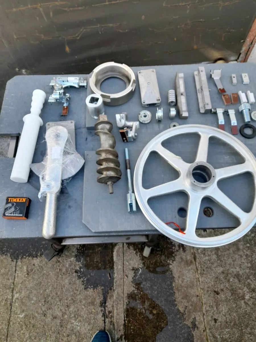 Parts for butchers mincers and bandsaws