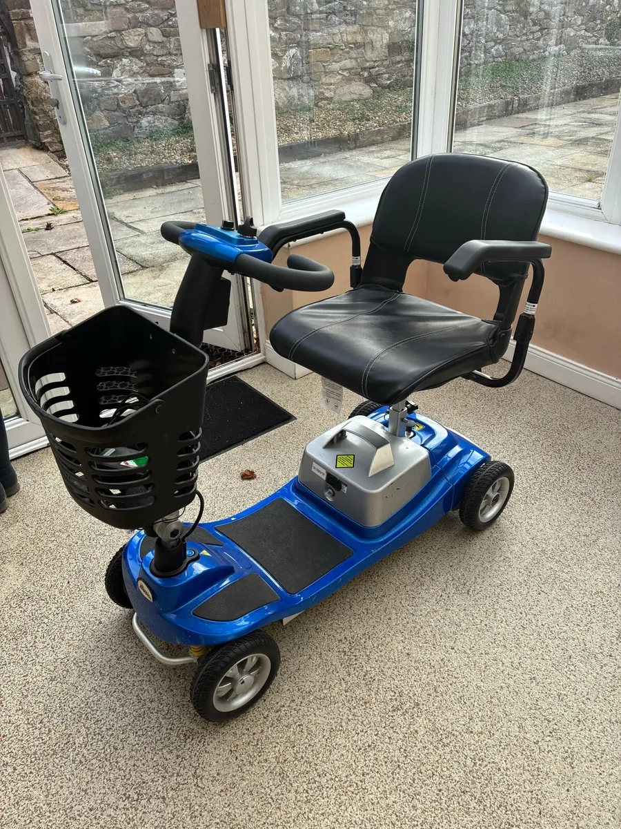 Portable mobility scooter - Image 1