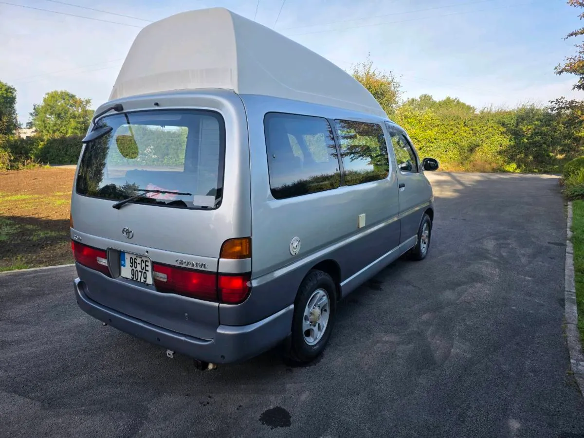 Toyota Granvia Camper 1996 - Image 2