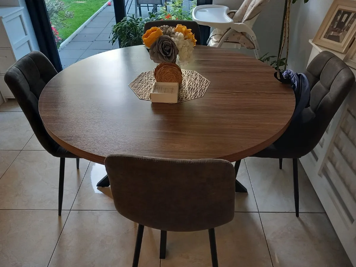 Dinning room table for four