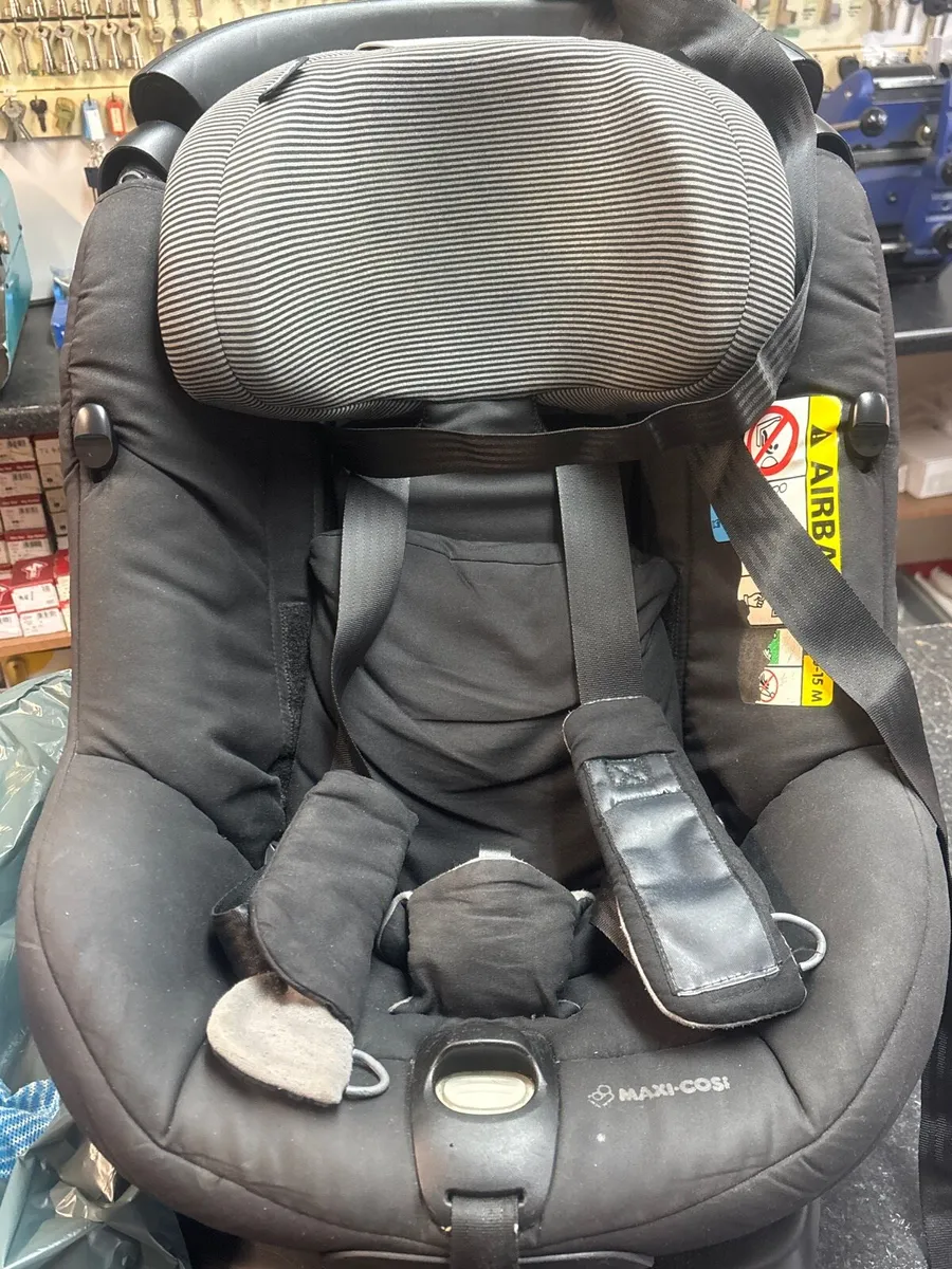 Child car seats - Image 2