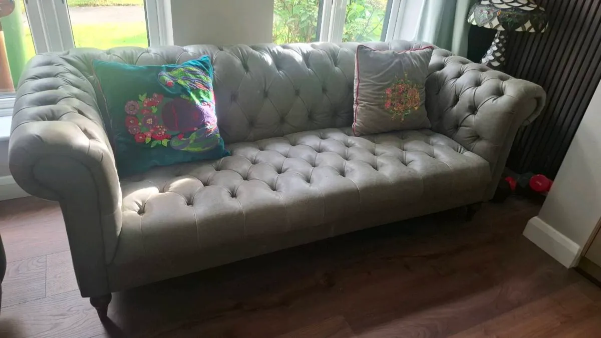 3 seater Chesterfield Couch Grey Leather - Image 4