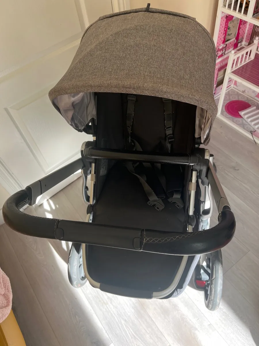 Uppababy vistav2 double buggy - Image 2