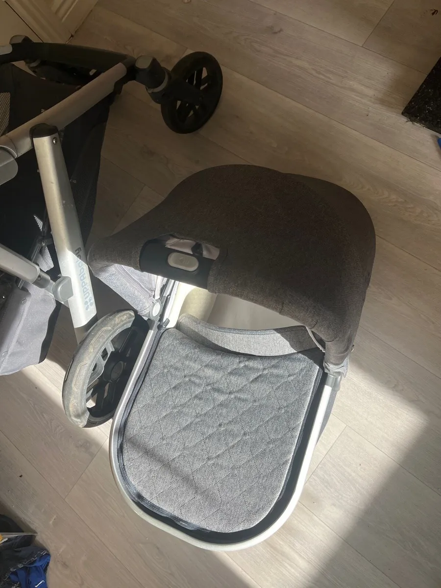 Uppababy vistav2 double buggy - Image 3