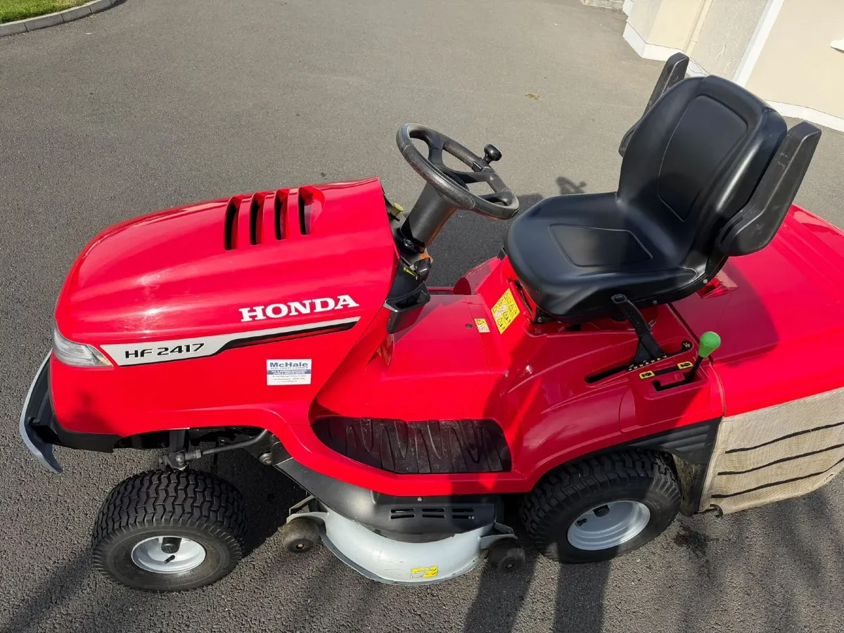 Honda 2417 Ride On Mower - Image 3