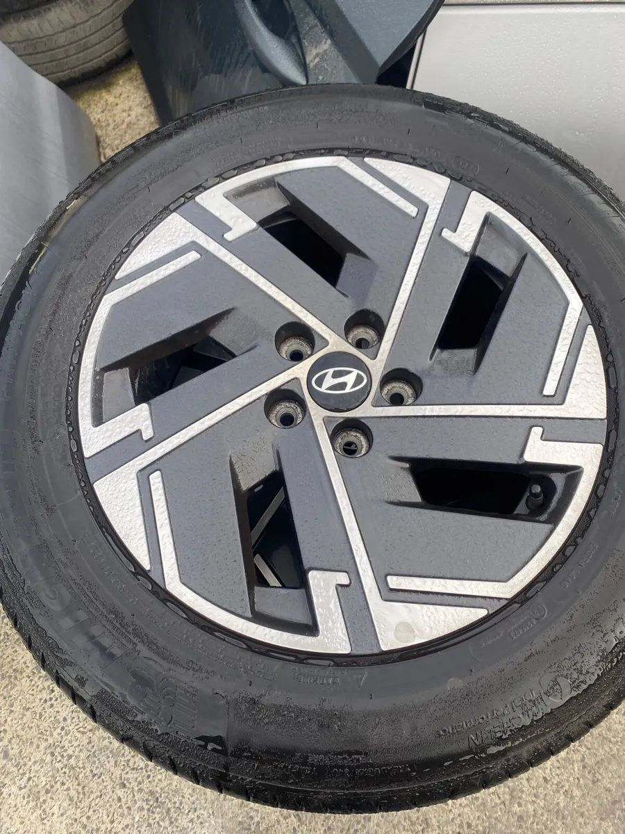 17” Hyundai Tucson Alloys for sale - Image 1