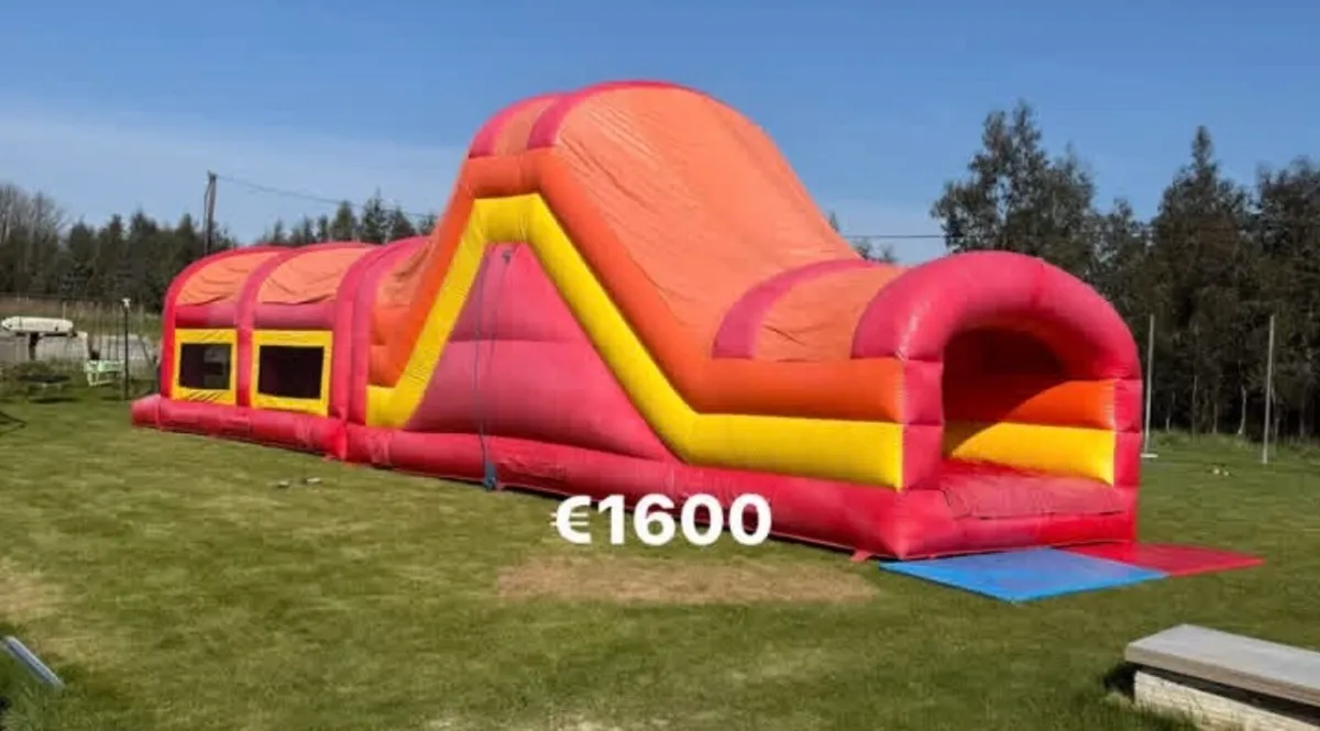 Bouncy castles - Image 4