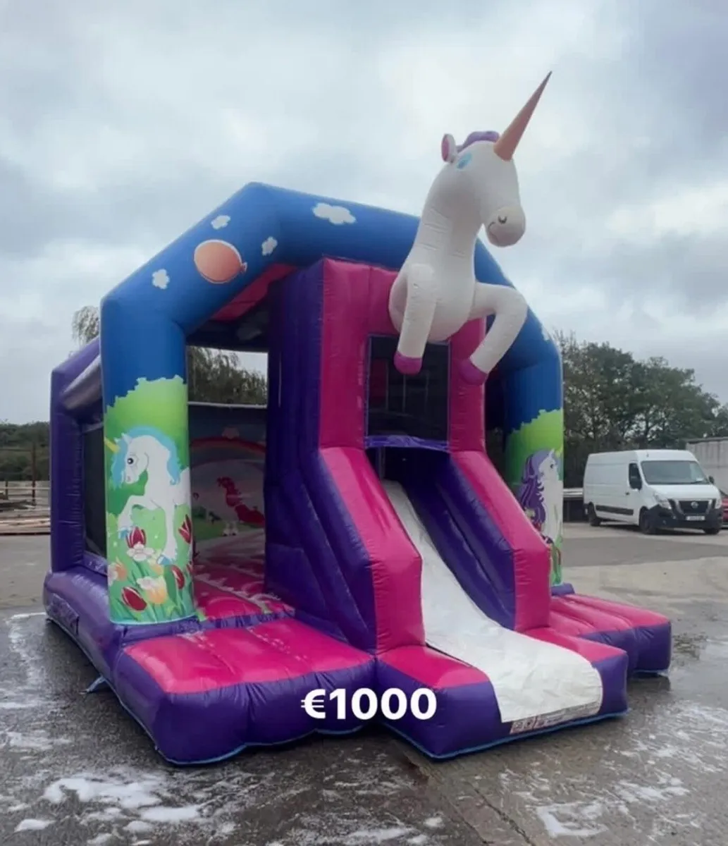 Bouncy castles - Image 1