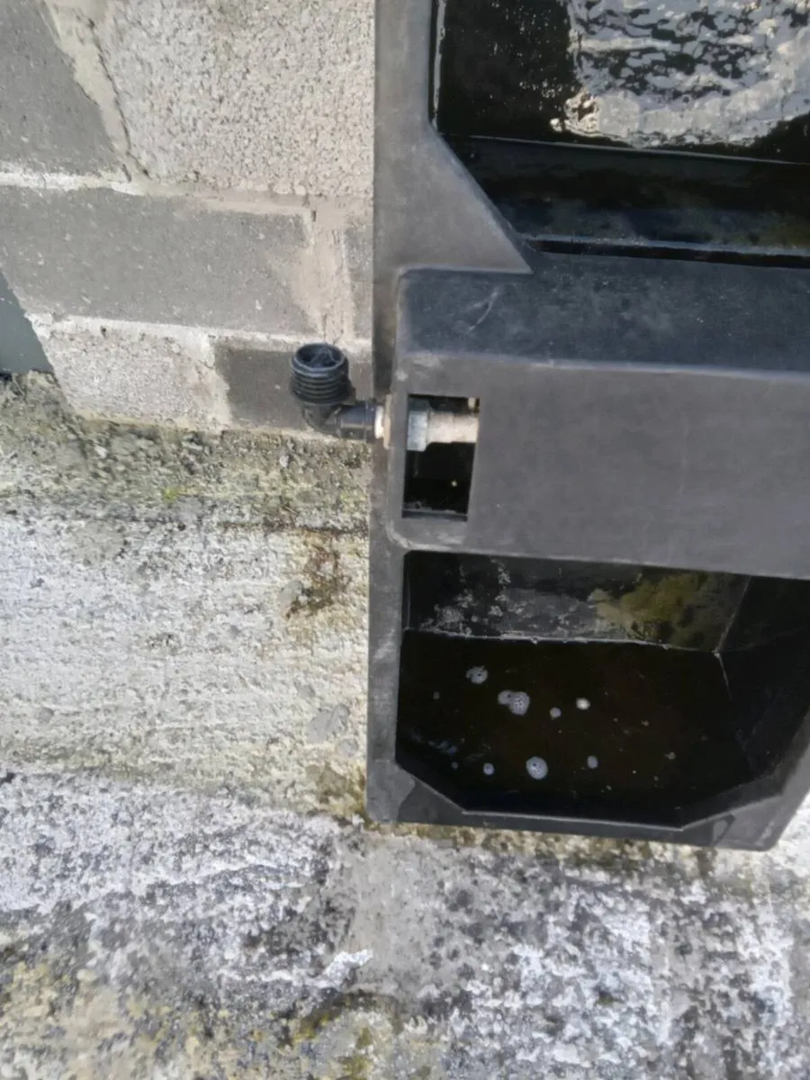 Water troughs - Image 2