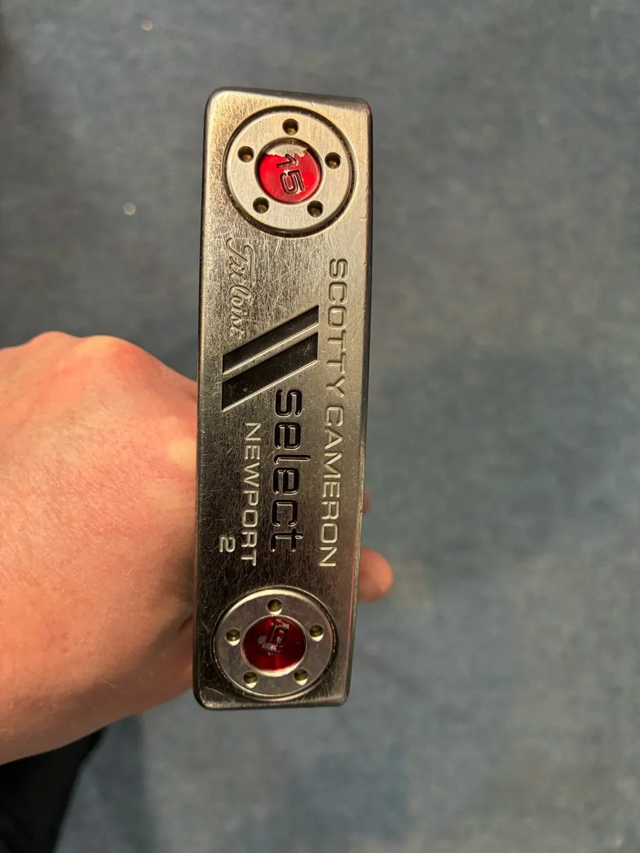 Scotty Cameron Newport 2 putter 34 inch - Image 4
