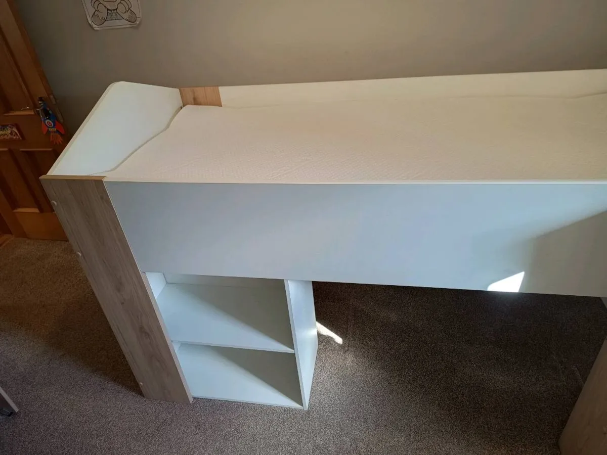 Children's bed - Image 4