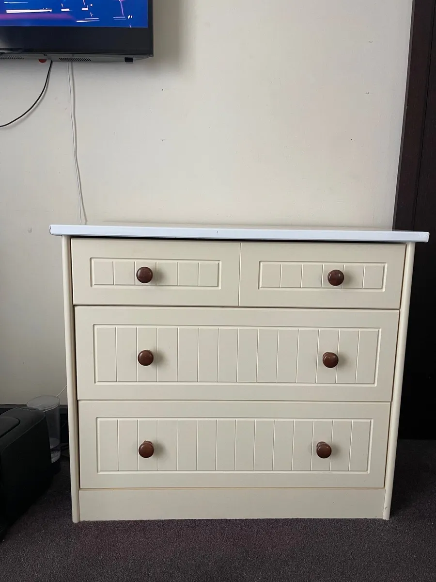 Wardrobe - Image 2