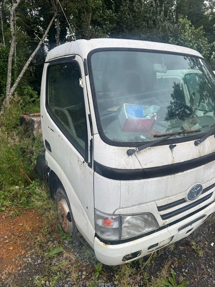 Toyota Dyna for breaking - Image 3