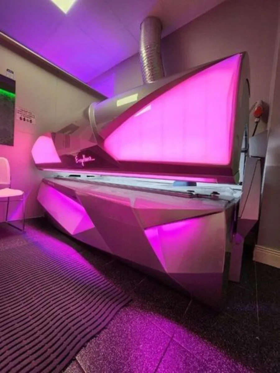 Sunbed Ergoline Affinity 900 - Image 2