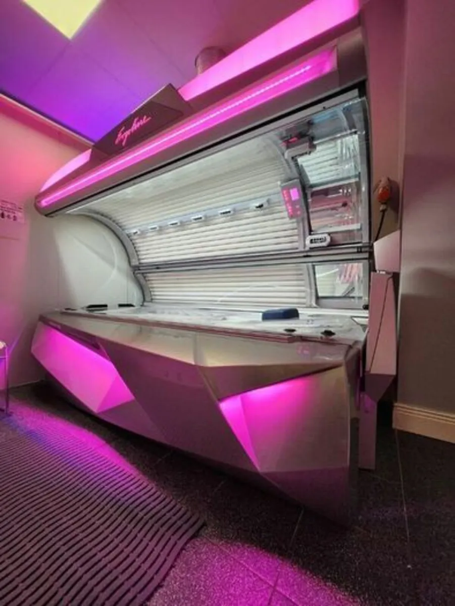 Sunbed Ergoline Affinity 900 - Image 4