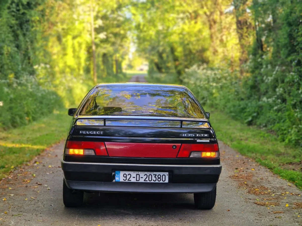 Peugeot 405 GTX Injection Rear Car - Image 2