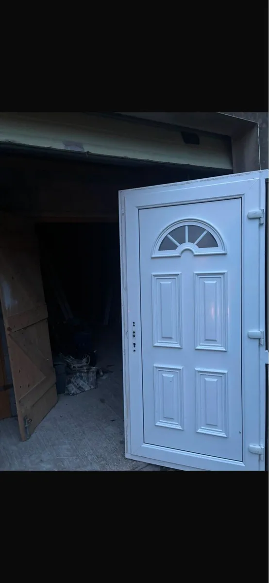 ✳️ SELECTION OF PVC DOORS HUGE DEALS HIGH SAVINGS - Image 4